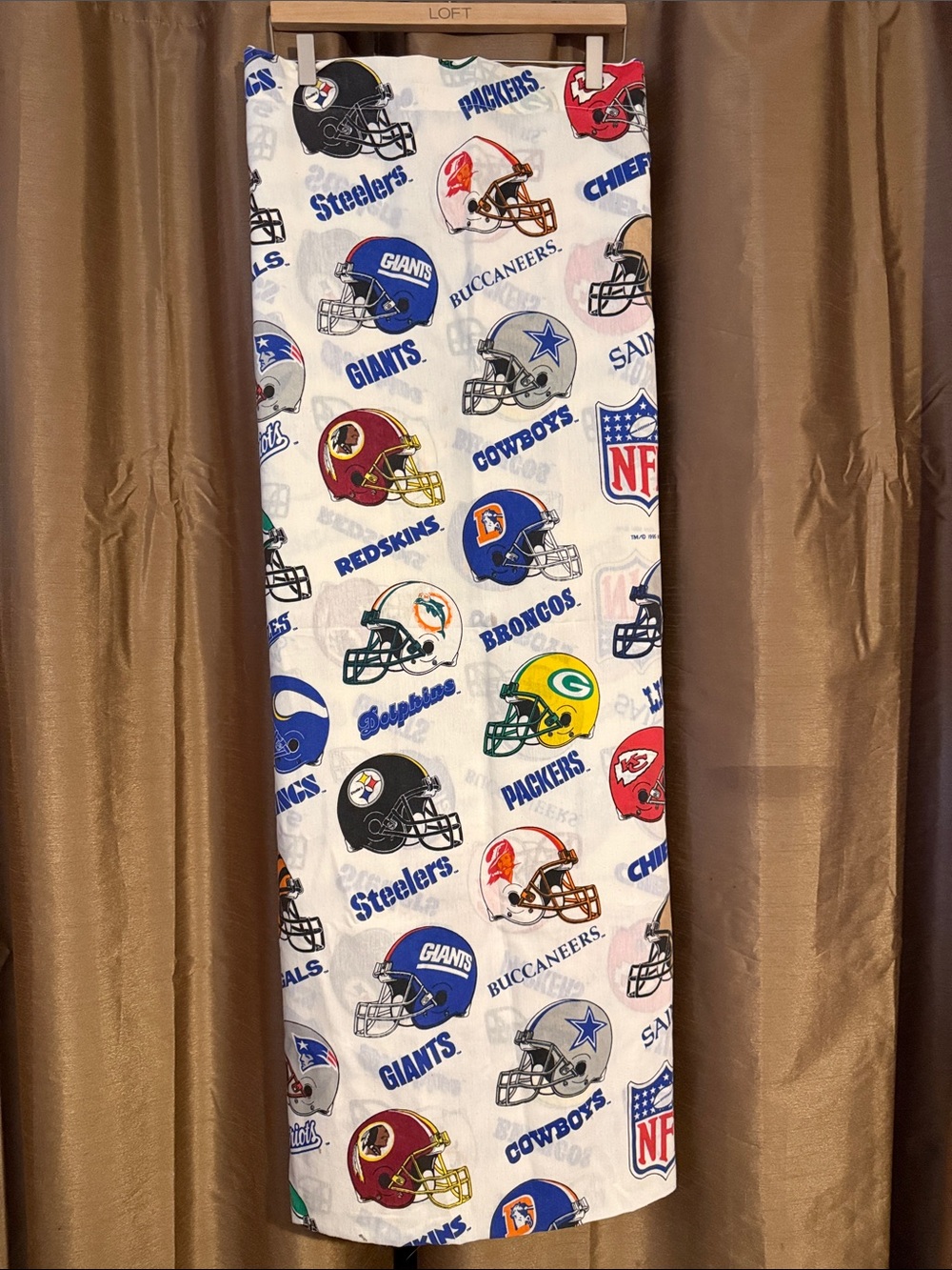 Vintage’95 NFL Helmet Print Throw Blanket - White Multi